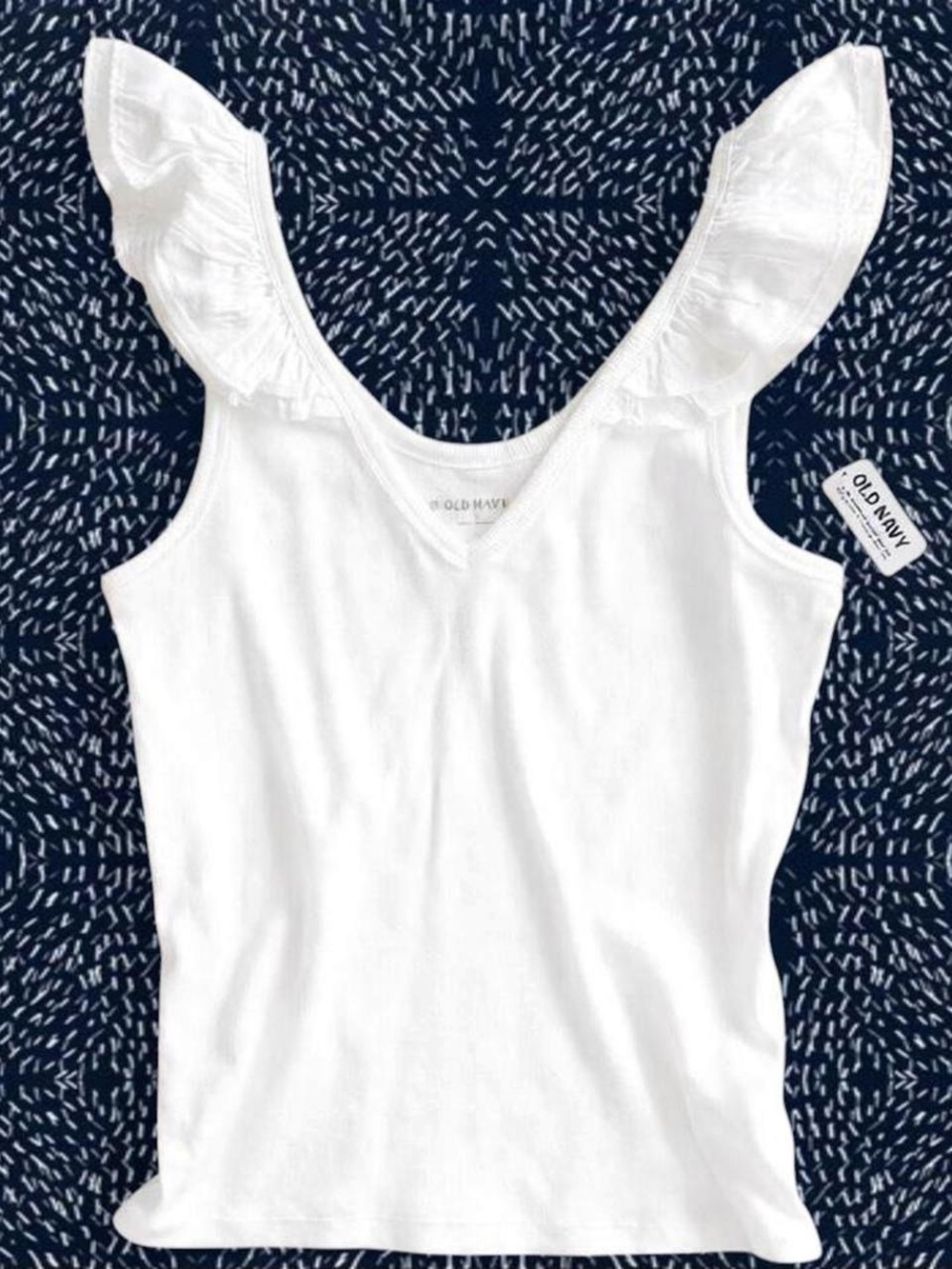 Size L Old Navy Ribbed Ruffle Tank White Sleeveless Top NWT